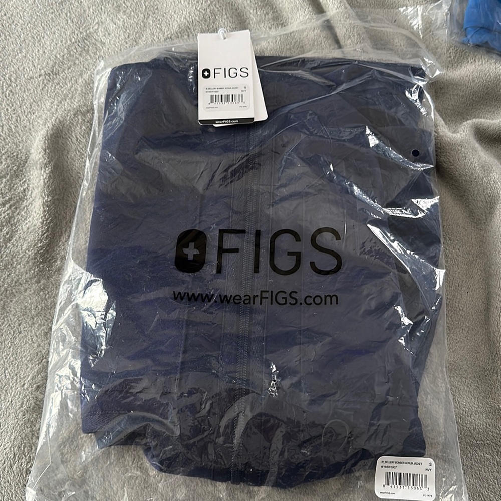 NWT Figs Bellery Bomber Scrub Jacket